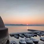Sandra - Free Private Parking And Garden Apartment *