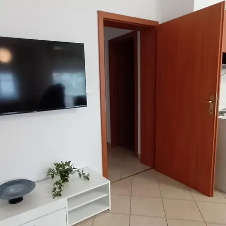 شقة Sandra -private Parking And Garden