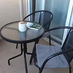 Appartamento Sandra - Free Private Parking And Garden Zara