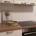 아파트 Sandra - Free Private Parking And Garden