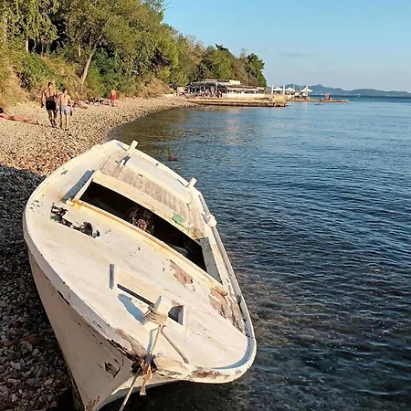 Sandra -private Parking And Garden *