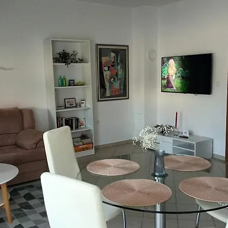 Apartman Sandra - Free Private Parking And Garden *