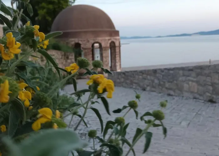 アパート Sandra - Free Private Parking And Garden ザダル